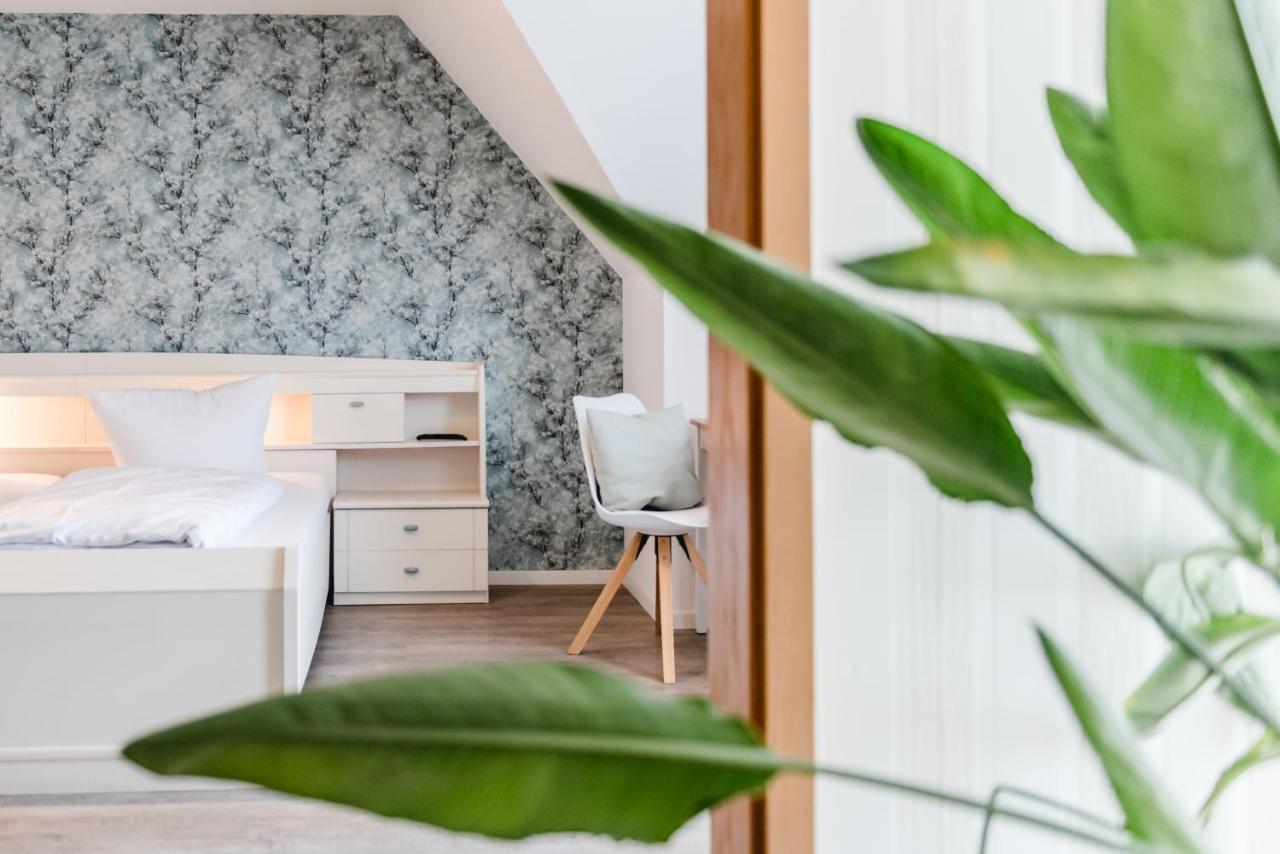 Straendhus Bed&Breakfast Hasselberg  Bagian luar foto